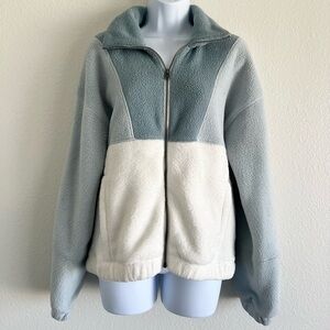 Abercrombie & Fitch Blue and White Zip Up Fleece / Sherpa Jacket